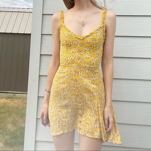 Super cute yellow floral dress